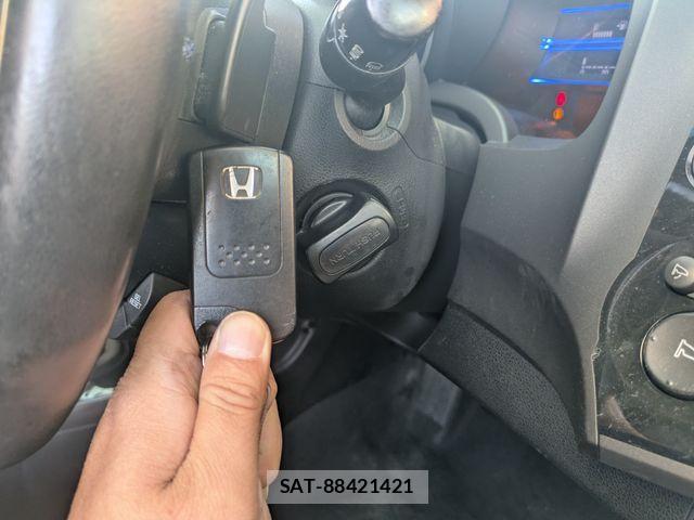 Honda CR-Z 2012-03 4175059-11