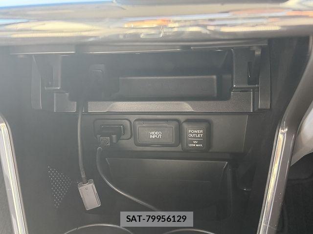 Honda CR-Z 2010-06 4322228-13