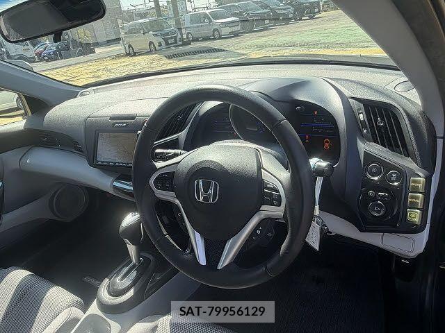 Honda CR-Z 2010-06 4322228-1