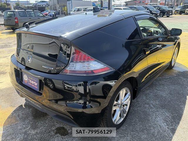 Honda CR-Z 2010-06 4322228-2