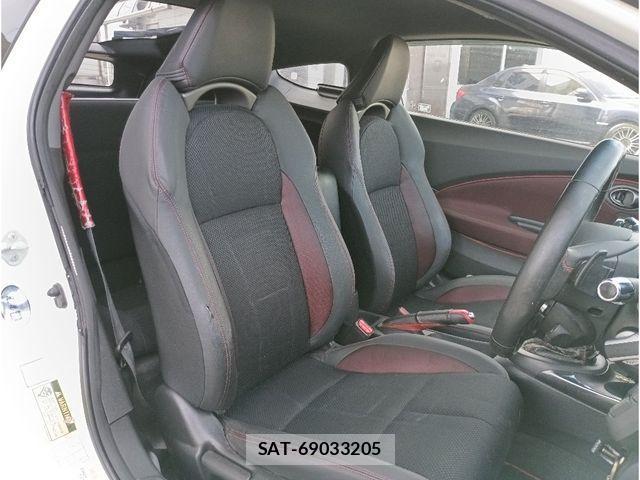Honda CR-Z 2012-11 4638516-10