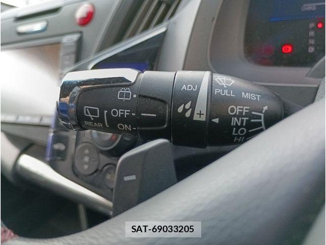 Honda CR-Z 2012-11 4638516-18