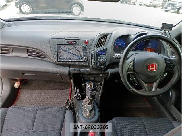 Honda CR-Z 2012-11 4638516-2