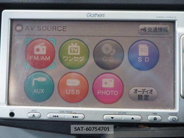 Honda CR-Z 2010-08 4936494-14