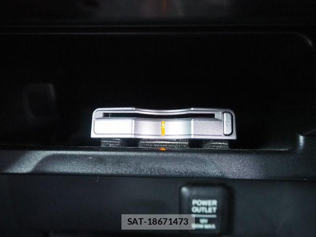 Honda CR-Z 2013-01 5864280-15