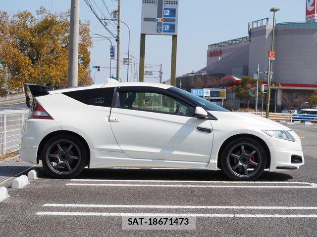 Honda CR-Z 2013-01 5864280-5