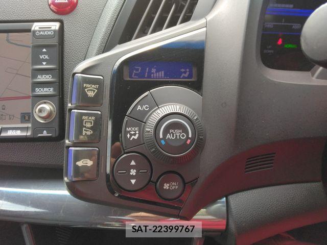 Honda CR-Z 2013-04 6611269-22