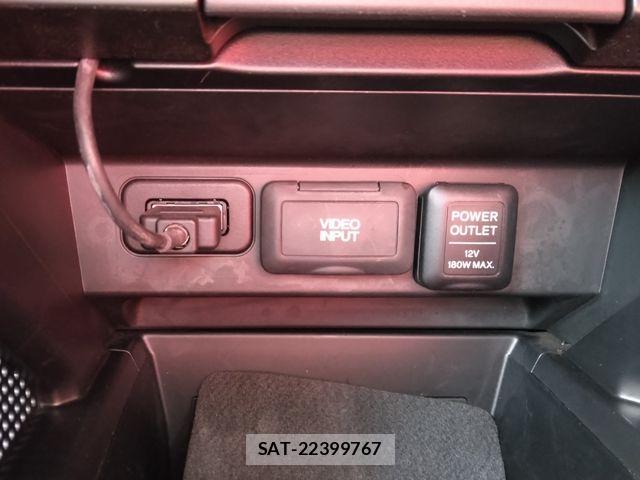 Honda CR-Z 2013-04 6611269-24