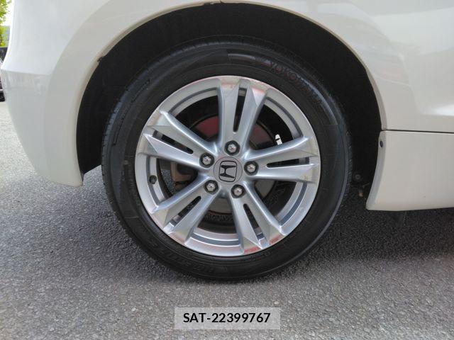 Honda CR-Z 2013-04 6611269-28