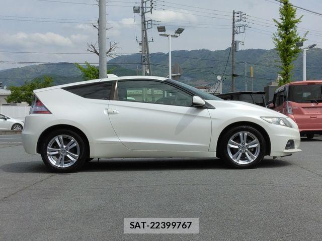 Honda CR-Z 2013-04 6611269-3