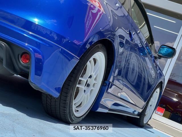 Honda CR-Z 2015-06 6751143-12