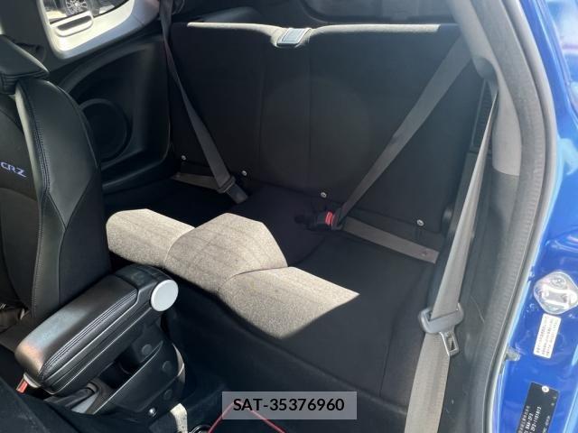 Honda CR-Z 2015-06 6751143-24