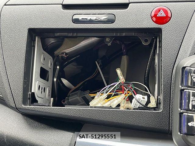 Honda CR-Z 2013-01 6814433-4