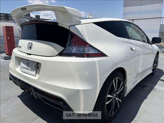 Honda CR-Z 2013-04 6903781-24