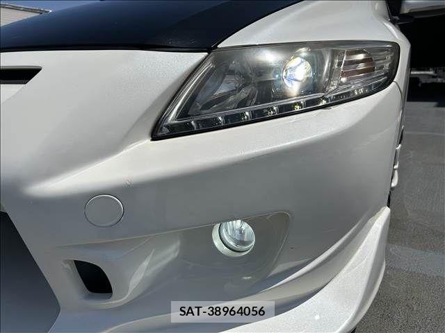 Honda CR-Z 2013-04 6903781-7