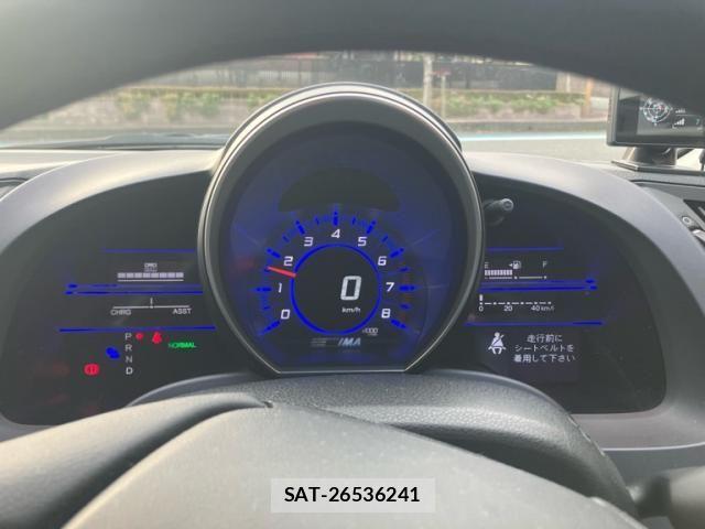 Honda CR-Z 2010-08 7020274-18