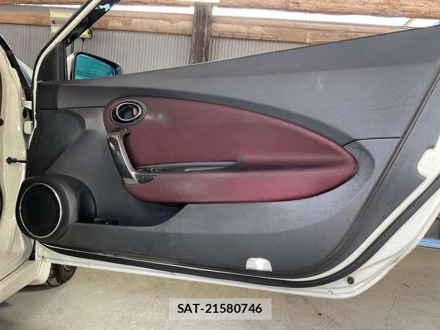 Honda CR-Z 2014-02 7216771-13