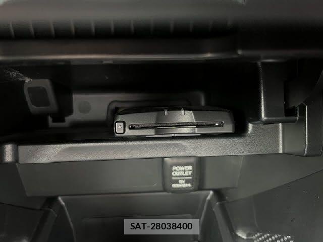 Honda CR-Z 2013-04 7216767-15