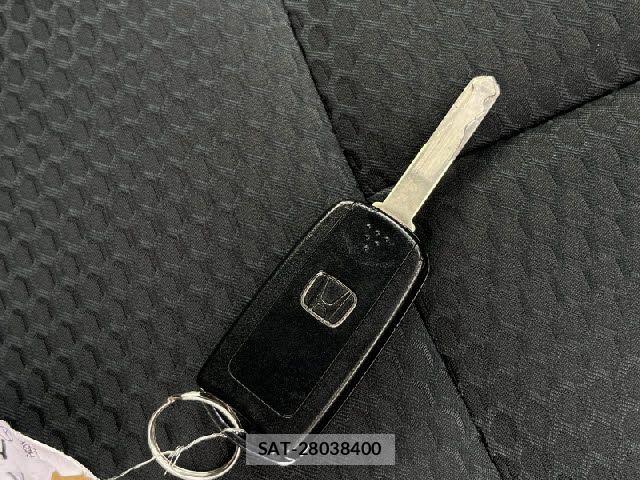 Honda CR-Z 2013-04 7216767-25
