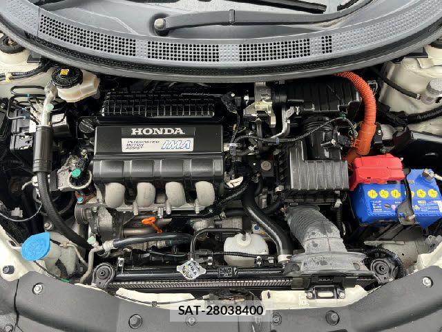 Honda CR-Z 2013-04 7216767-27