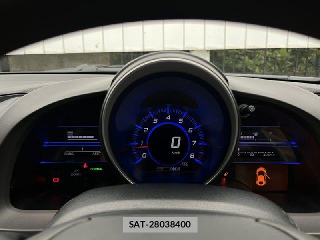 Honda CR-Z 2013-04 7216767-7