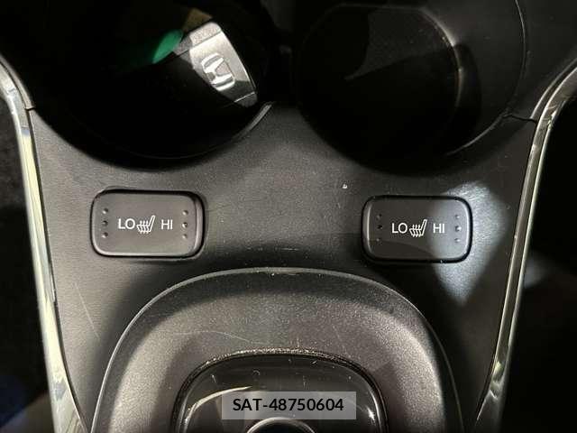 Honda CR-Z 2010-01 7216758-24
