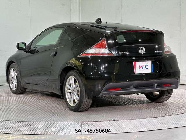 Honda CR-Z 2010-01 7216758-6