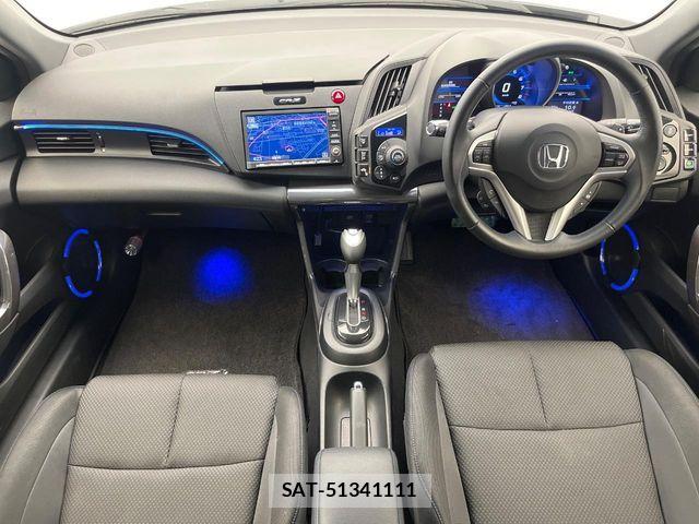 Honda CR-Z 2012-11 7216761-1