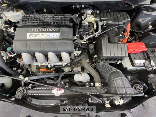 Honda CR-Z 2012-04 7216762-17
