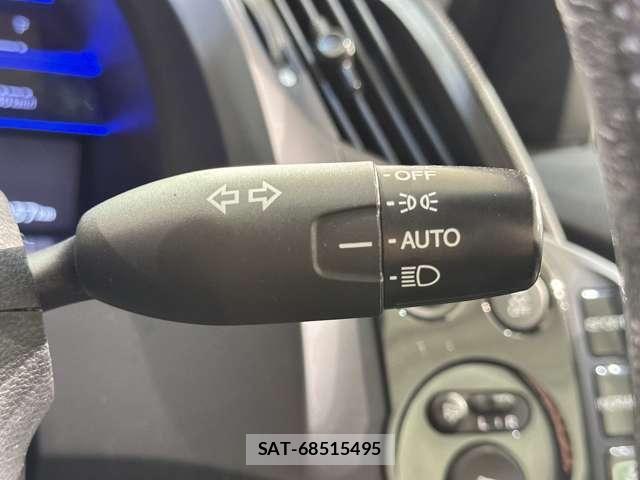 Honda CR-Z 2010-06 7216763-11