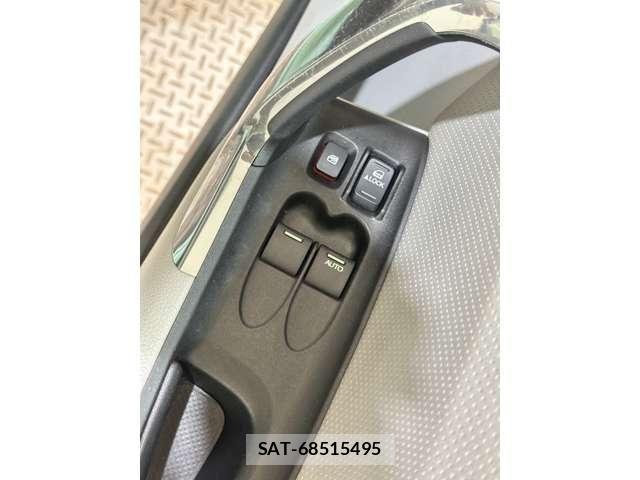 Honda CR-Z 2010-06 7216763-16