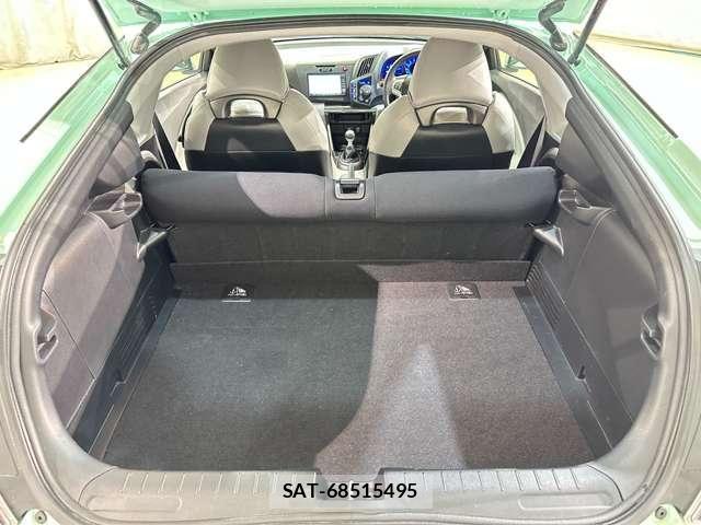 Honda CR-Z 2010-06 7216763-26