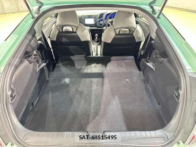 Honda CR-Z 2010-06 7216763-27