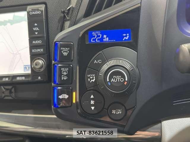 Honda CR-Z 2010-04 7271758-14