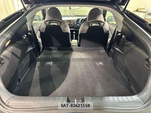 Honda CR-Z 2010-04 7271758-27