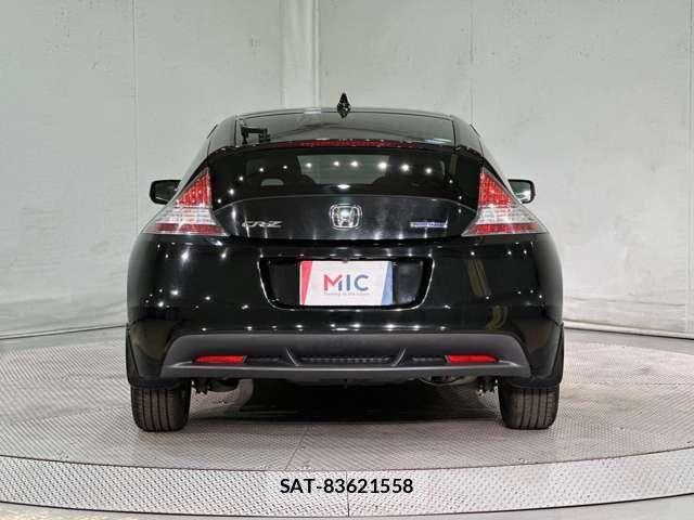 Honda CR-Z 2010-04 7271758-5