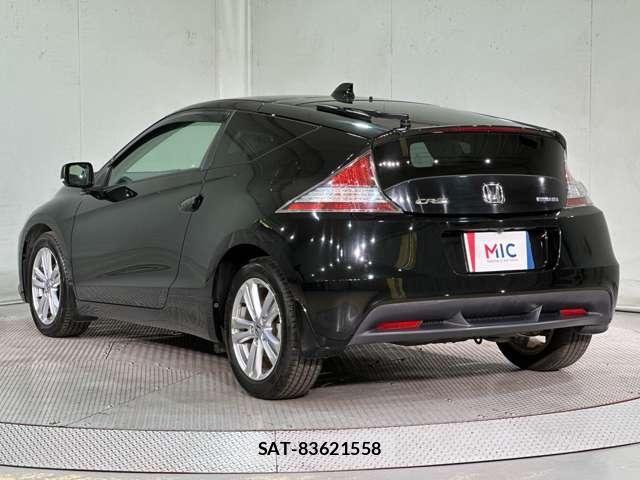 Honda CR-Z 2010-04 7271758-6