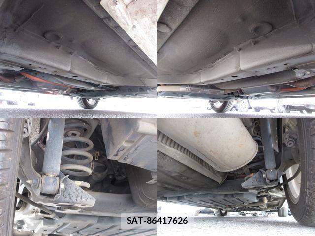 Honda CR-Z 2010-05 7326446-14