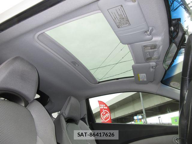 Honda CR-Z 2010-05 7326446-4
