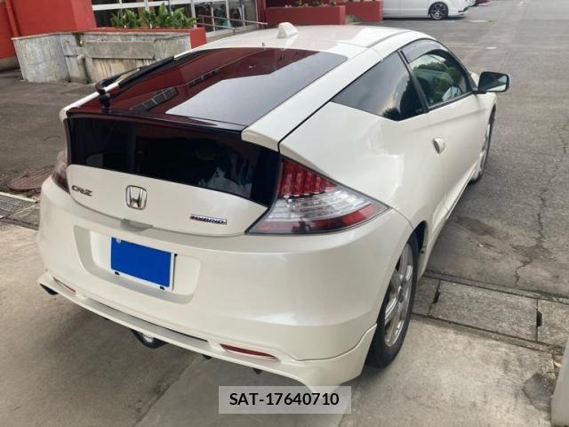 Honda CR-Z 2010-03 7357348-5