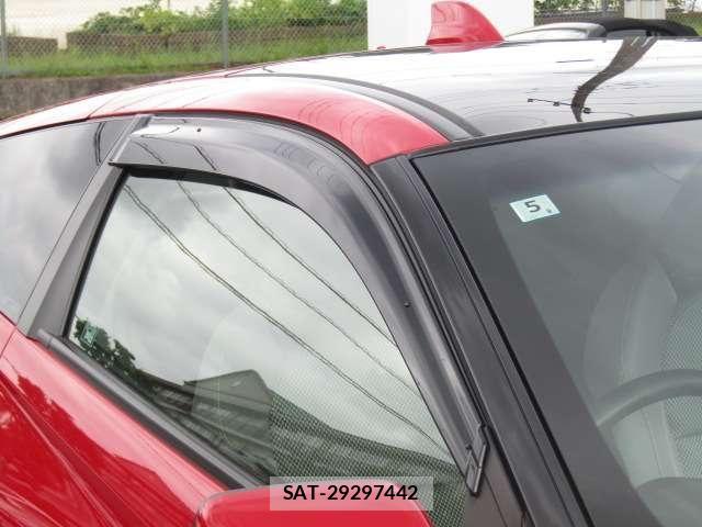 Honda CR-Z 2010-05 7453712-29