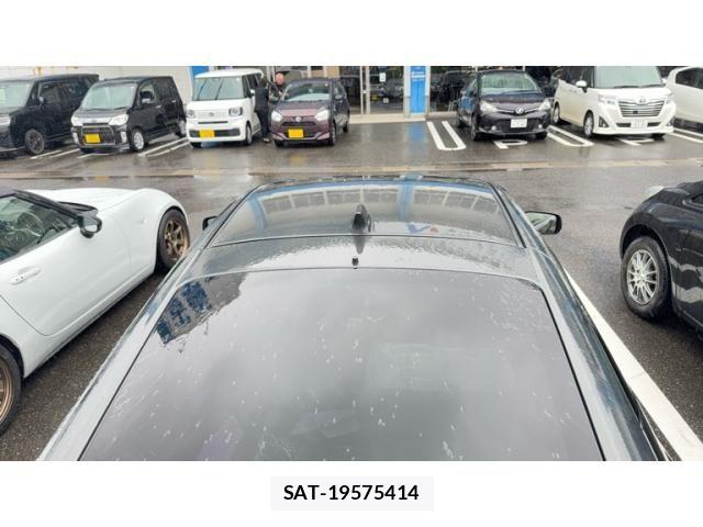 Honda CR-Z 2012-06 7615896-6
