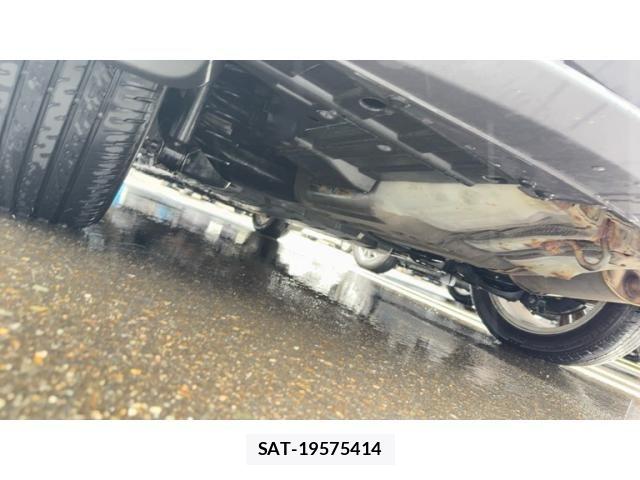 Honda CR-Z 2012-06 7615896-8