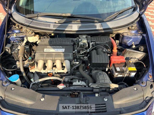 Honda CR-Z 2011-06 7615897-17