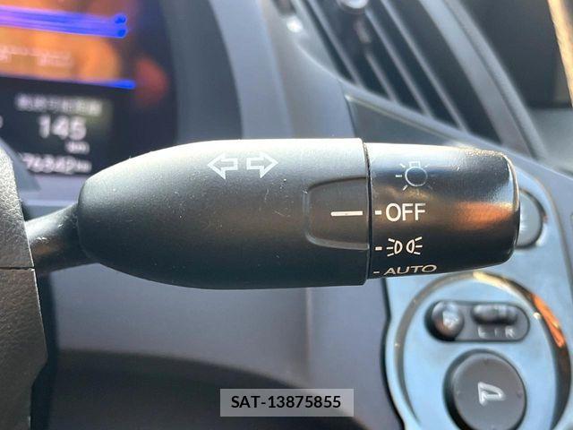 Honda CR-Z 2011-06 7615897-4