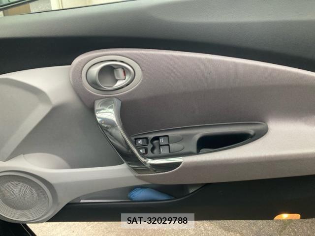 Honda CR-Z 2010-07 7615899-10
