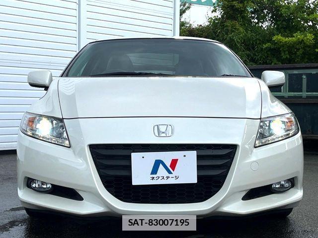 Honda CR-Z 2010-08 7875945-11