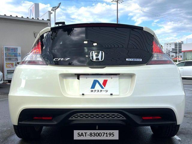 Honda CR-Z 2010-08 7875945-12