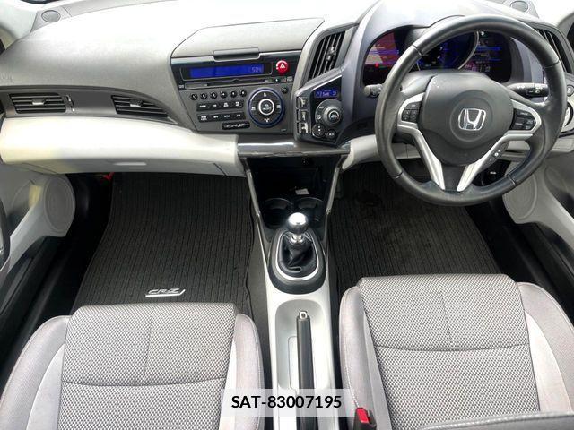 Honda CR-Z 2010-08 7875945-1