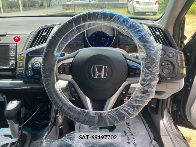 Honda CR-Z 2010-05 7875944-15